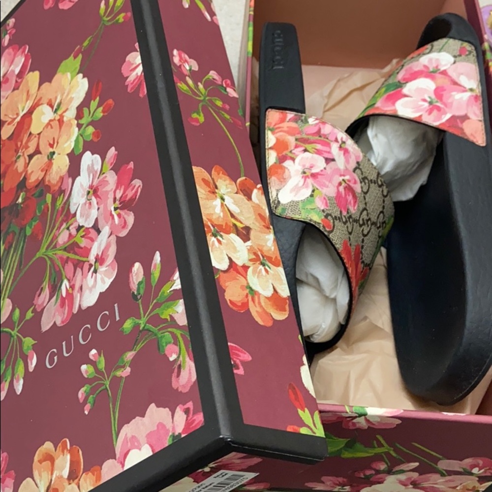Gucci GG Blooms Supreme slide sandal